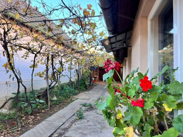 Eladó családi ház, Kállón 11 M Ft, 3 szobás