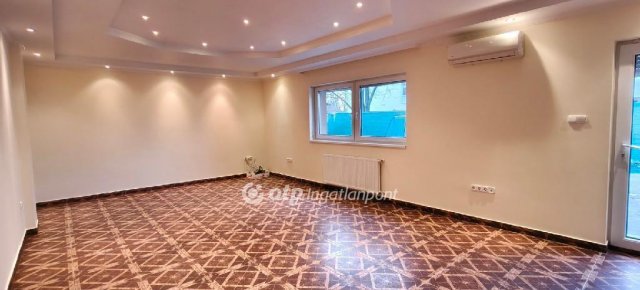 Kiadó családi ház, albérlet, Dunakeszin 450 E Ft / hó, 4 szobás