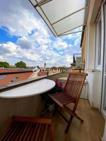 Eladó téglalakás, Pécsett 72.9 M Ft, 3 szobás