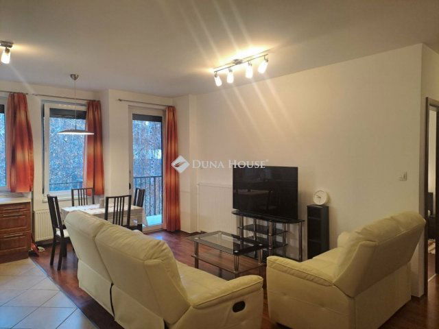 Kiadó téglalakás, albérlet, VIII. kerületben, Corvin sétányon