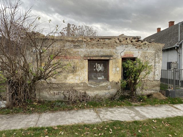 Eladó családi ház, Tárkányban 8.5 M Ft, 2 szobás