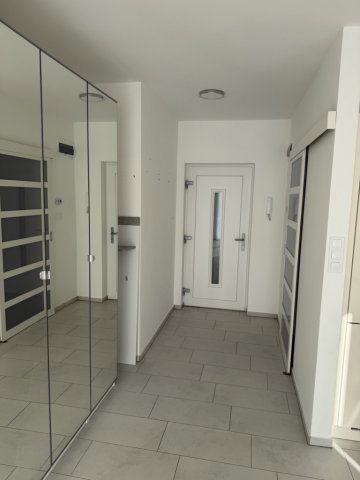 Eladó téglalakás, Vácon 99.5 M Ft, 2+2 szobás