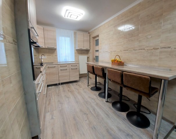 Eladó téglalakás, Szolnokon 34.99 M Ft, 2 szobás