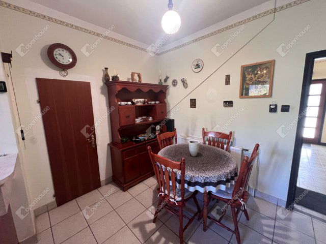 Eladó sorház, Sopronban 119.9 M Ft, 5 szobás