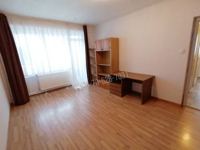 Eladó panellakás, Tatabányán, Gábor Áron utcában 41.3 M Ft