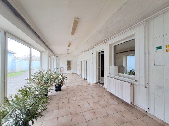 Eladó ipari ingatlan, Nyírpazonyon 55 M Ft, 3 szobás