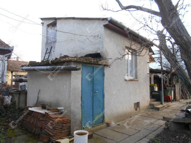 Eladó családi ház, Zalaegerszegen 24 M Ft, 2 szobás