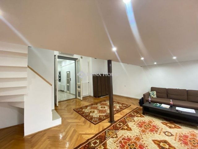 Eladó téglalakás, Budapesten, VI. kerületben 89.9 M Ft, 1 szobás