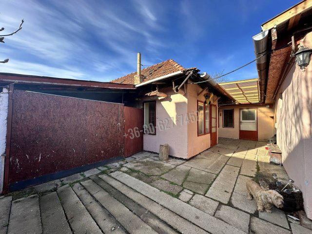 Eladó családi ház, Békéscsabán 29.99 M Ft, 6 szobás