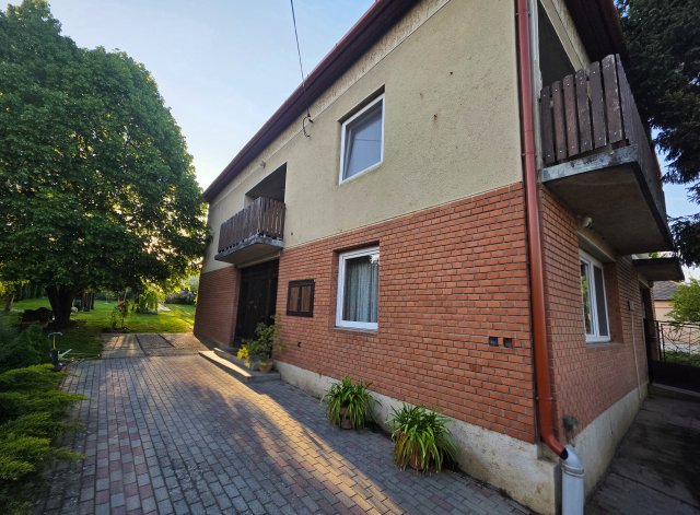 Eladó családi ház, Timáron 42.5 M Ft, 4 szobás