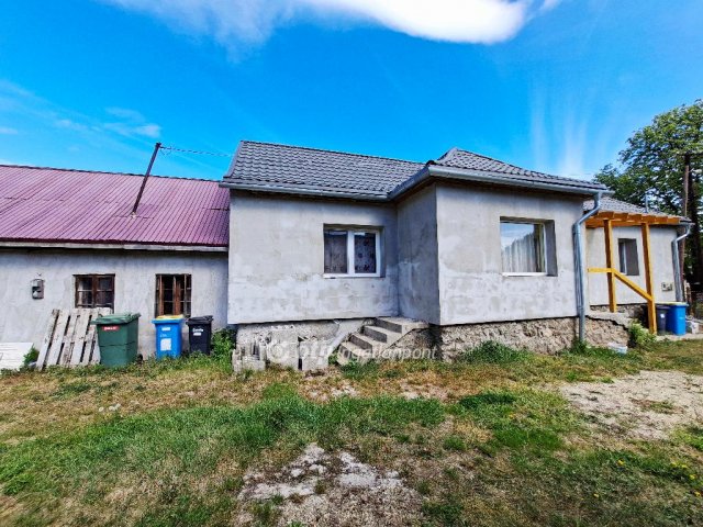 Eladó családi ház, Nekézsenyen 23.9 M Ft, 2 szobás