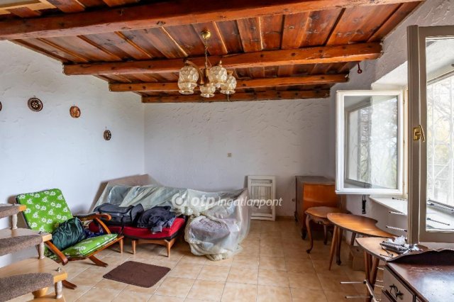 Eladó nyaraló, Badacsonytomajon 89.9 M Ft, 4 szobás