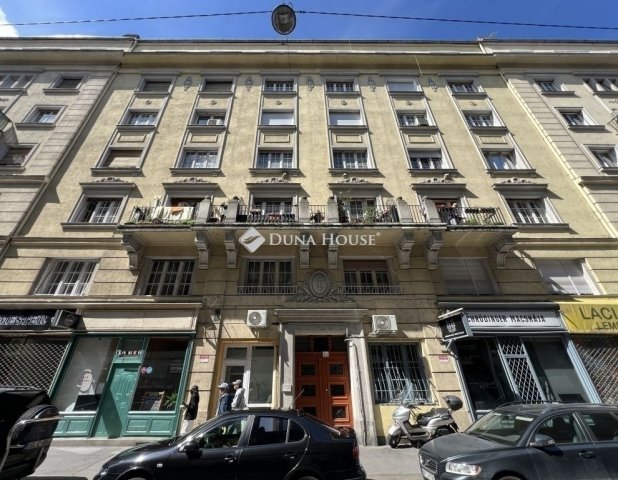 Eladó téglalakás, Budapesten, VII. kerületben 79.9 M Ft