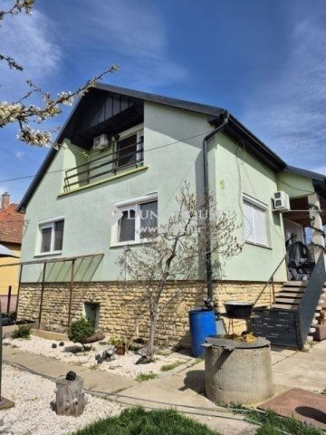 Eladó családi ház, Budapesten, XVI. kerületben 164.99 M Ft