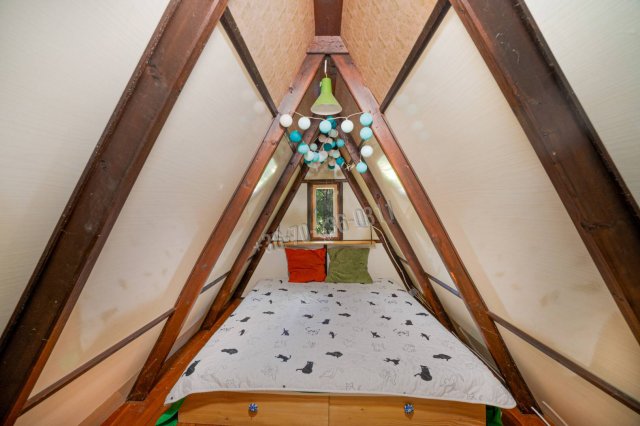 Eladó nyaraló, Zebegényben, Szegfű úton 29.9 M Ft, 1 szobás