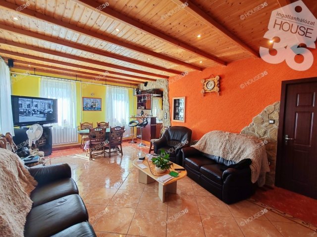 Eladó családi ház, Jakabszálláson 99.8 M Ft, 4 szobás