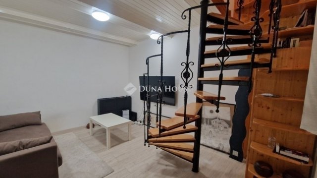 Eladó téglalakás, Budapesten, V. kerületben 91.9 M Ft, 3 szobás