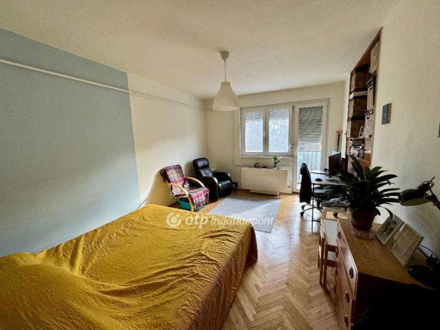 Eladó téglalakás, Szegeden 49.3 M Ft, 2 szobás