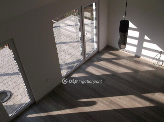 Eladó családi ház, Markazon 32.5 M Ft, 2 szobás