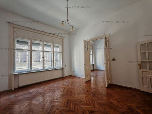 Eladó téglalakás, V. kerületben, Királyi Pál utcában