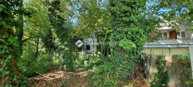 Eladó ikerház, Budapesten, III. kerületben 410 M Ft, 1 szobás