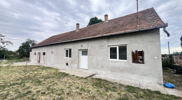 Eladó családi ház, Szabadkígyóson 29.9 M Ft, 2 szobás