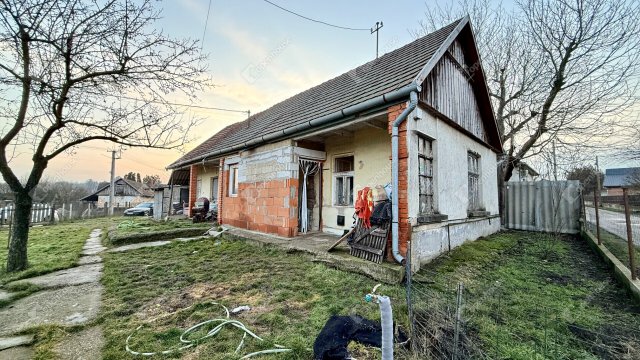 Eladó családi ház, Pándon 19.9 M Ft, 3 szobás