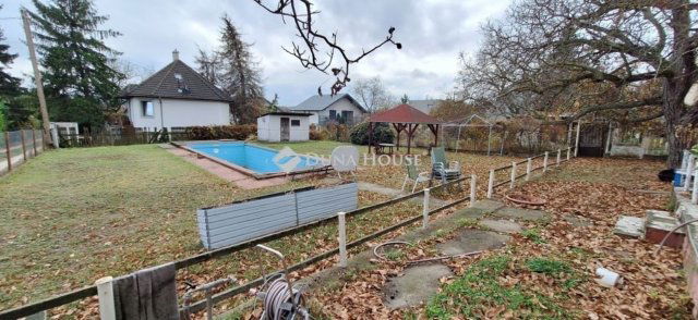 Eladó családi ház, Budaörsön 180 M Ft, 5 szobás