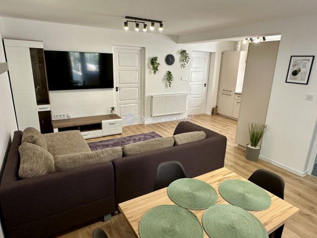 Kiadó családi ház, albérlet, Debrecenben 300 E Ft / hó