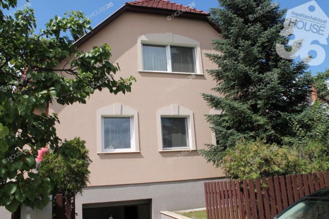 Kiadó családi ház, albérlet, Kecskeméten 370 E Ft / hó