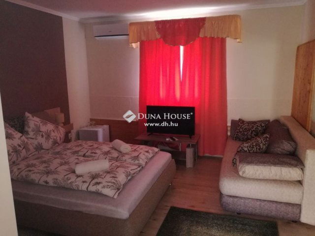 Eladó hotel, Dédestapolcsányban 125 M Ft, 2 szobás