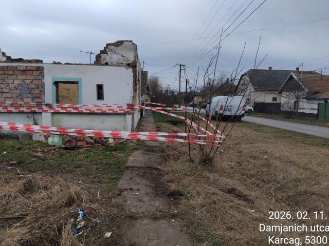 Eladó családi ház, Karcagon 5.9 M Ft, 1+1 szobás