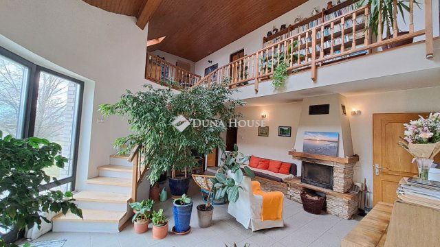 Eladó családi ház, Aszófőn 169 M Ft, 7 szobás