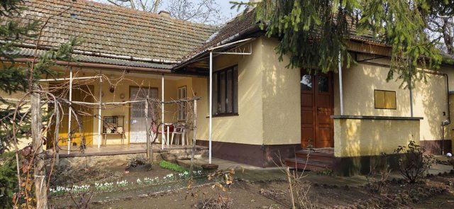 Eladó családi ház, Felsőszentivánon 11.9 M Ft, 3 szobás
