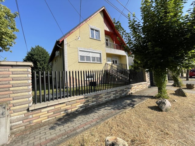 Eladó családi ház, Fóton, Kosztolányi Dezső utcában 149 M Ft