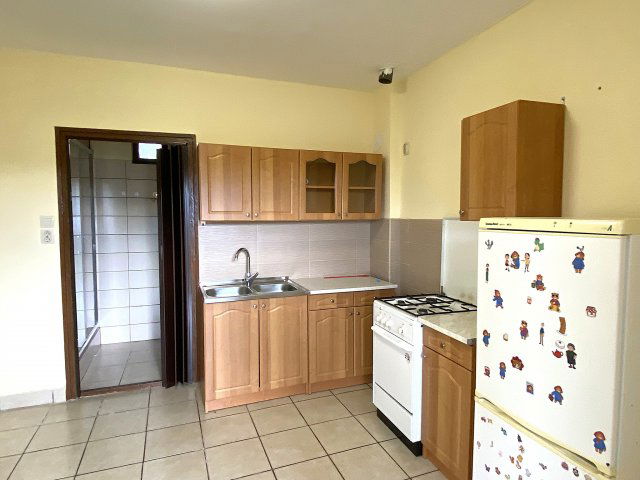 Eladó családi ház, Makádon 34.99 M Ft, 2 szobás