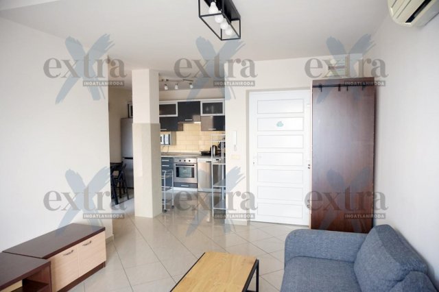 Kiadó téglalakás, albérlet, Szegeden 280 E Ft / hó, 3 szobás