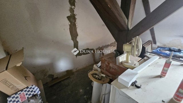 Eladó téglalakás, Budapesten, XVII. kerületben 95 M Ft, 4 szobás