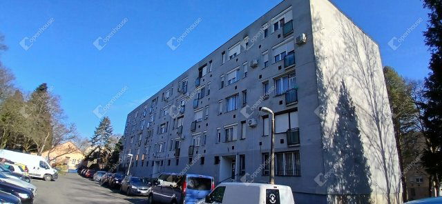 Eladó téglalakás, Zalaegerszegen 31.5 M Ft, 3 szobás