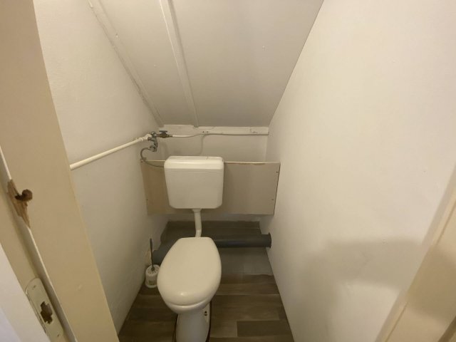 Eladó üzlethelyiség, Békéscsabán 45 M Ft, 1 szobás