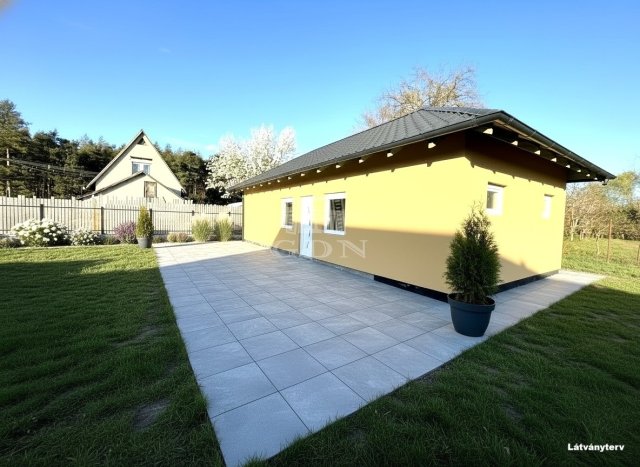 Eladó családi ház, Csévharaszton 37 M Ft, 2 szobás