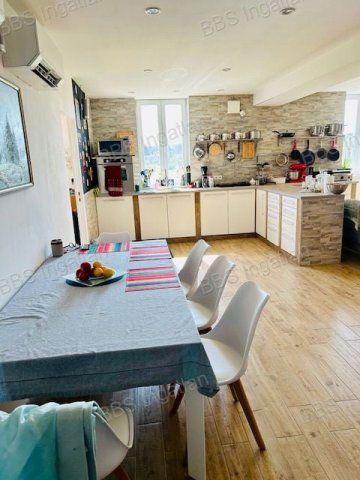 Eladó családi ház, Veszprémben 225 M Ft / költözzbe.hu