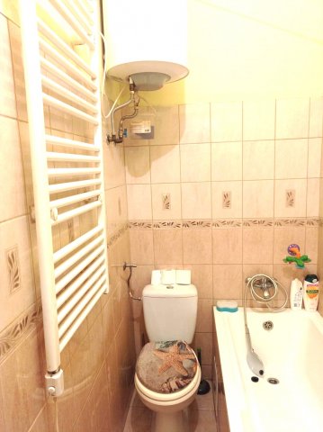 Eladó ikerház, Szolnokon, József Attila úton 34.9 M Ft, 2 szobás