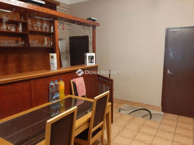 Eladó családi ház, Pusztamonostoron 39 M Ft, 6+2 szobás