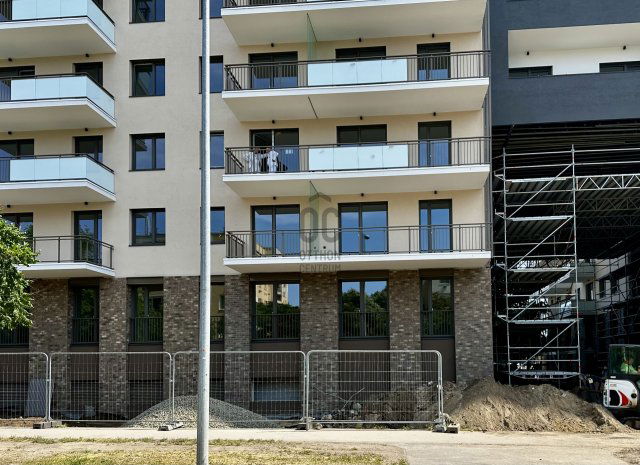 Eladó téglalakás, Budapesten, IX. kerületben 73.9 M Ft, 1 szobás