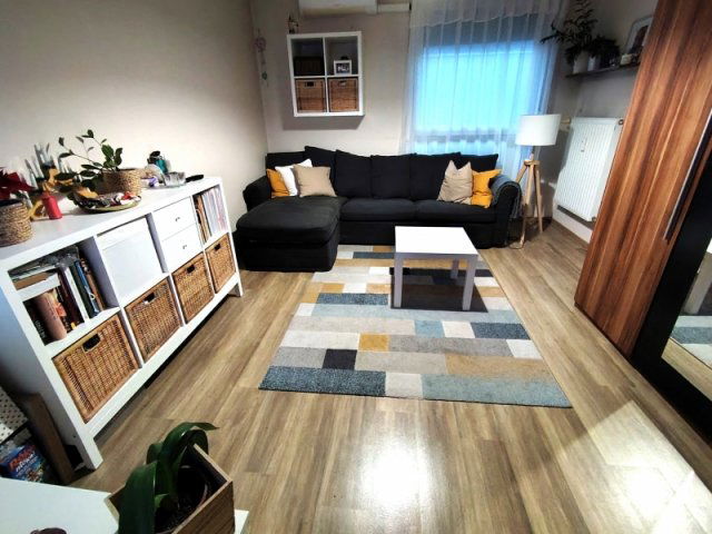 Eladó panellakás, Pécsett 54.9 M Ft, 2+1 szobás