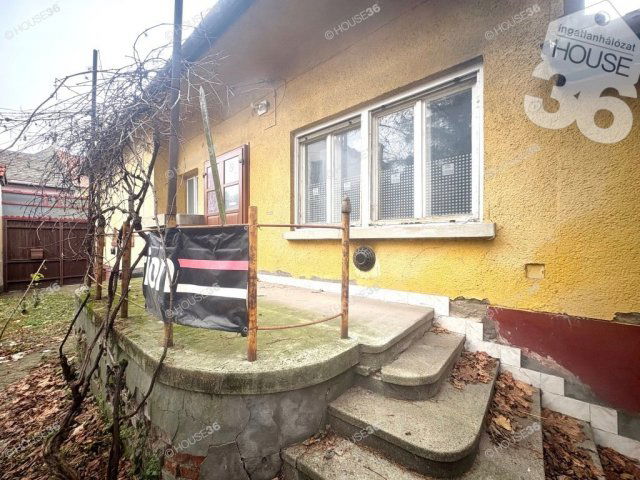 Eladó családi ház, Kecskeméten 74.9 M Ft, 2 szobás