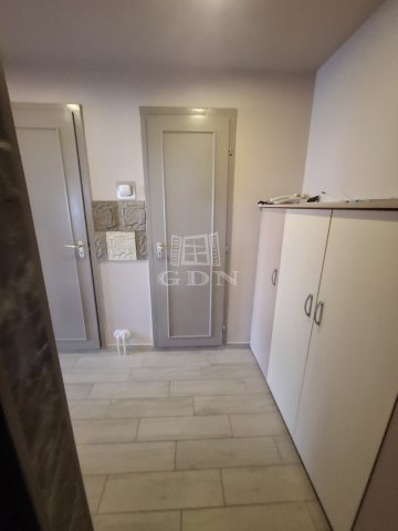 Kiadó panellakás, albérlet, Miskolcon 150 E Ft / hó, 2+1 szobás