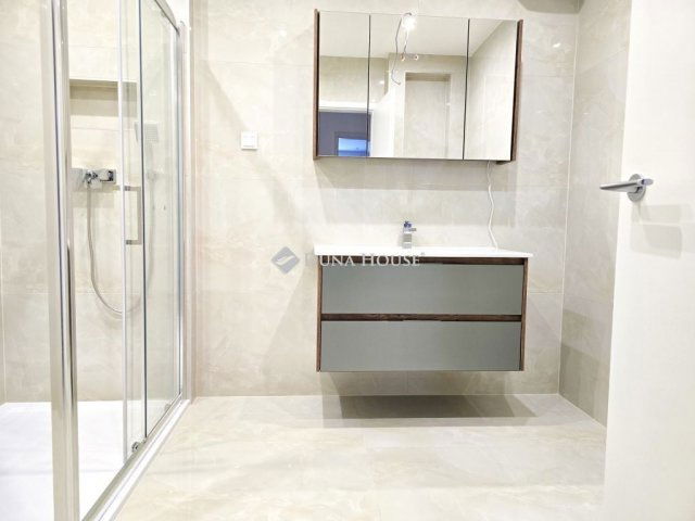 Kiadó téglalakás, albérlet, Pécsett 400 E Ft / hó, 3 szobás