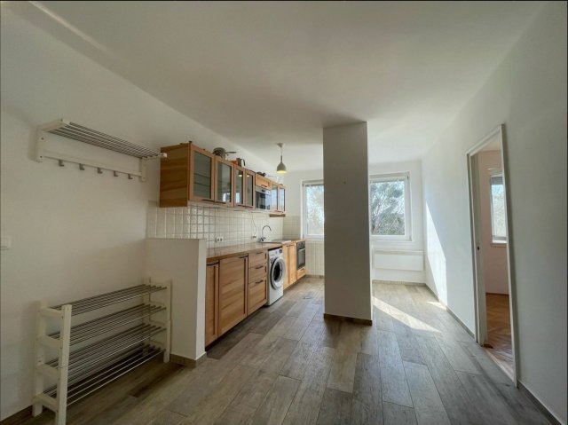 Kiadó téglalakás, albérlet, XII. kerületben, Tamási Áron utcában